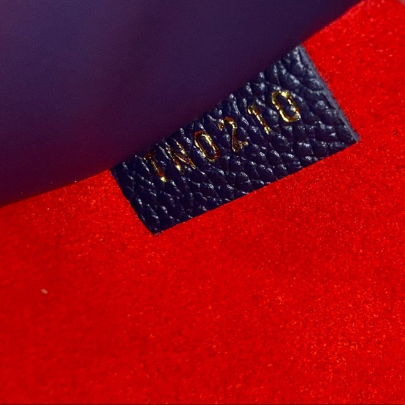 COPY - Louis Vuitton POCHETTE MÉLANIE MM Navy/Red - Picture 4 of 6